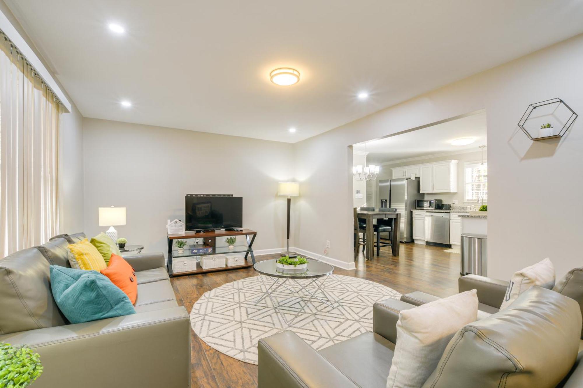Serene Family Home With Deck In Knightdale! Eksteriør bilde