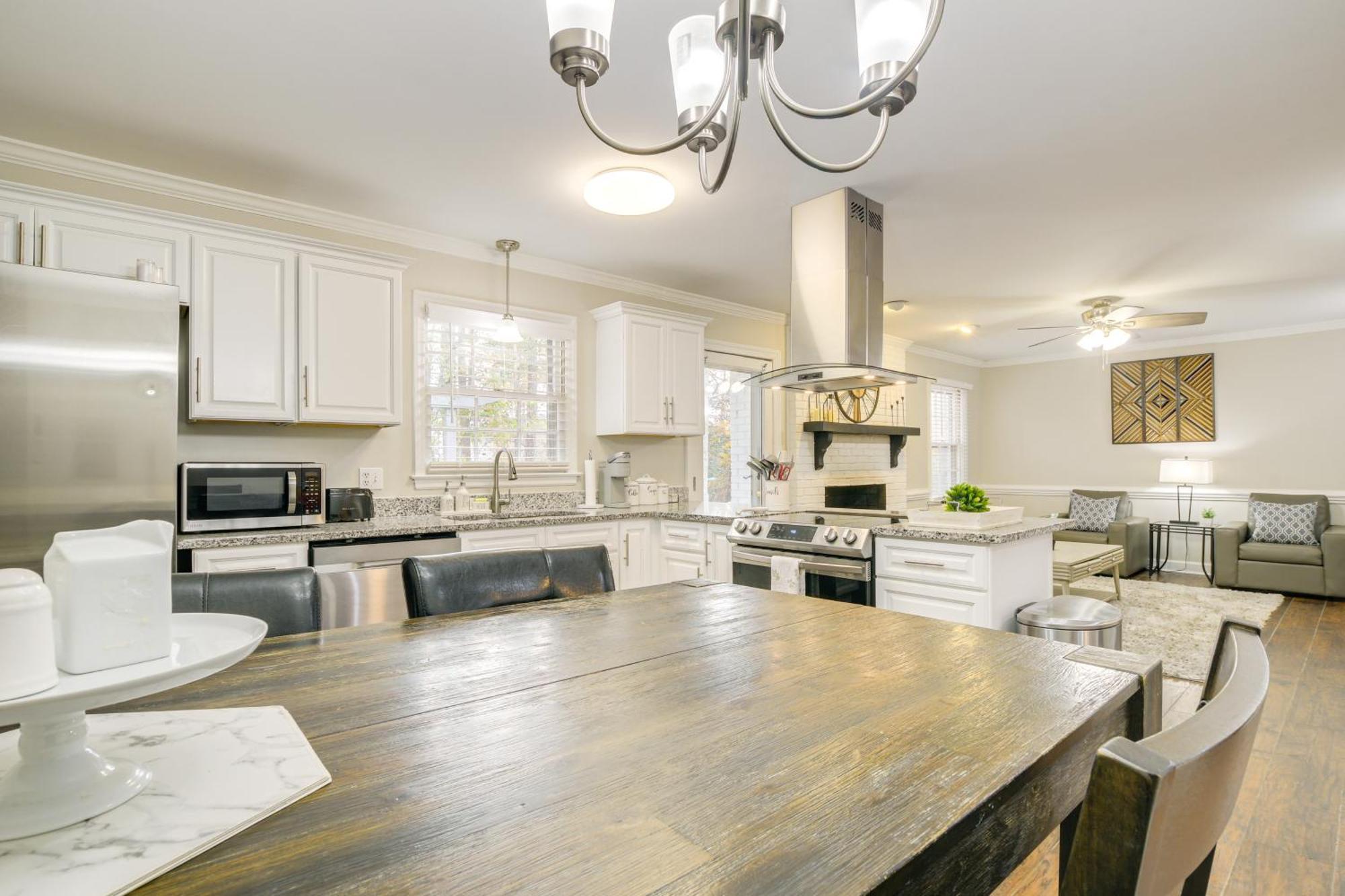 Serene Family Home With Deck In Knightdale! Eksteriør bilde