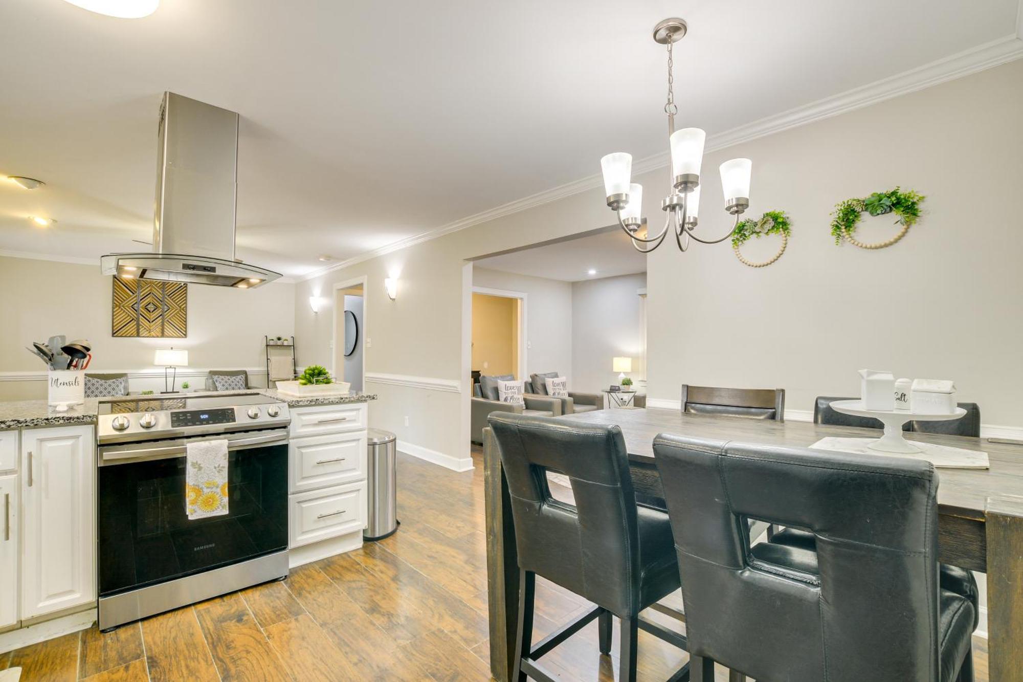 Serene Family Home With Deck In Knightdale! Eksteriør bilde