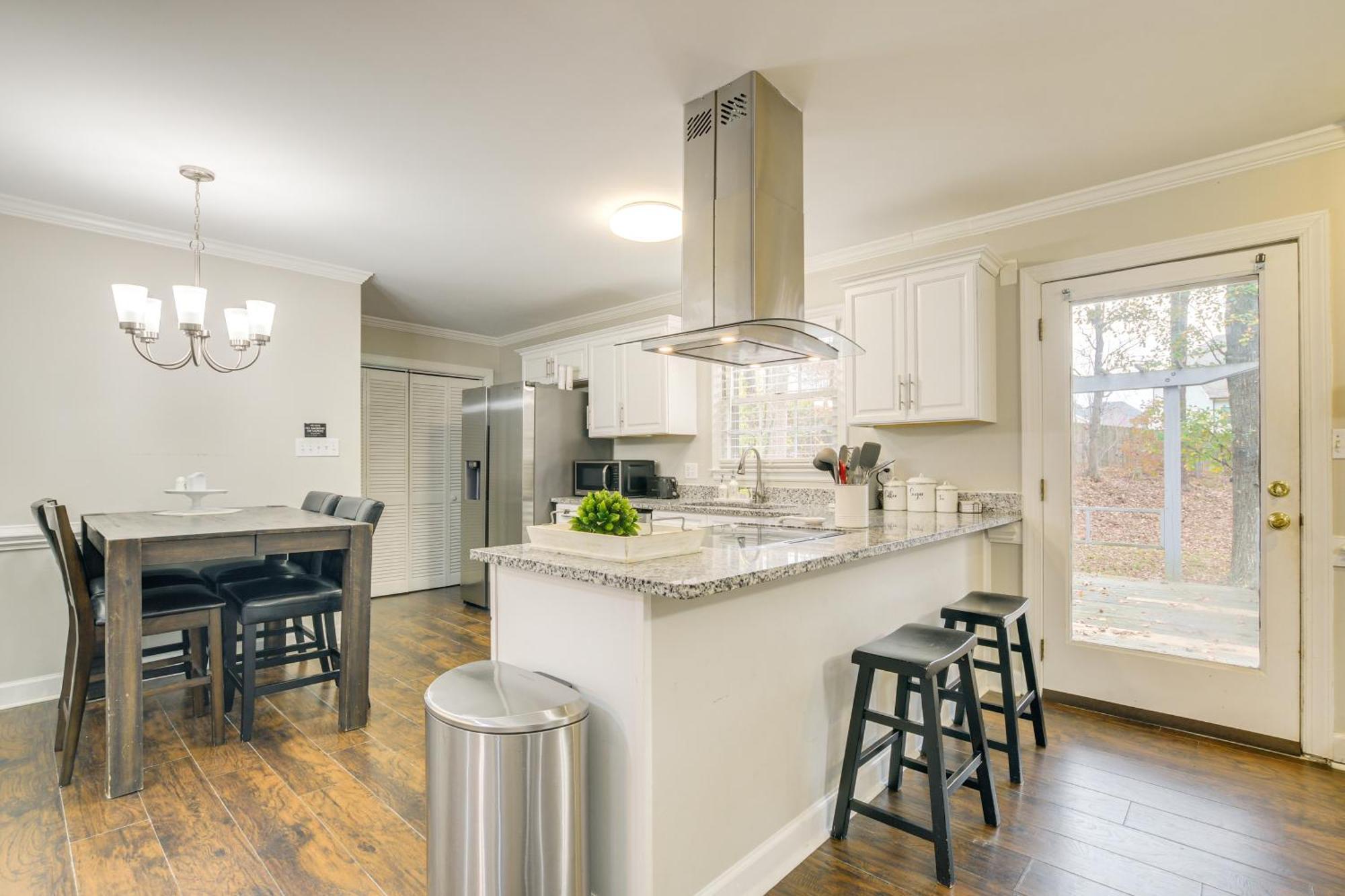 Serene Family Home With Deck In Knightdale! Eksteriør bilde